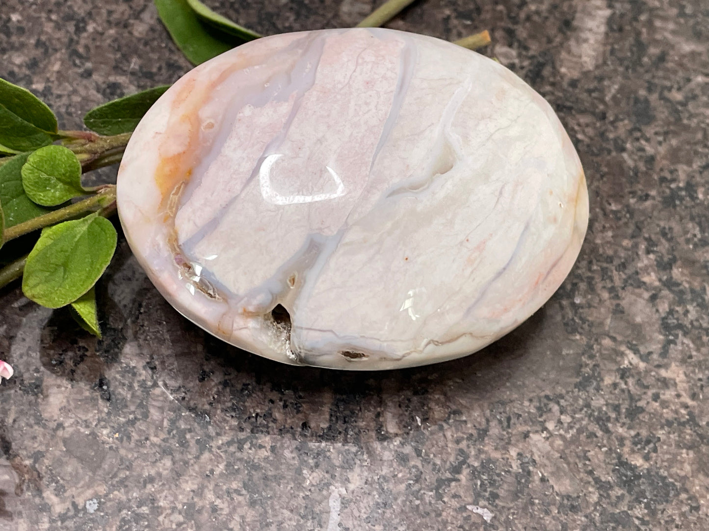 Mesmerising Flower Agate Palm Stone Crystal - spiritual healing