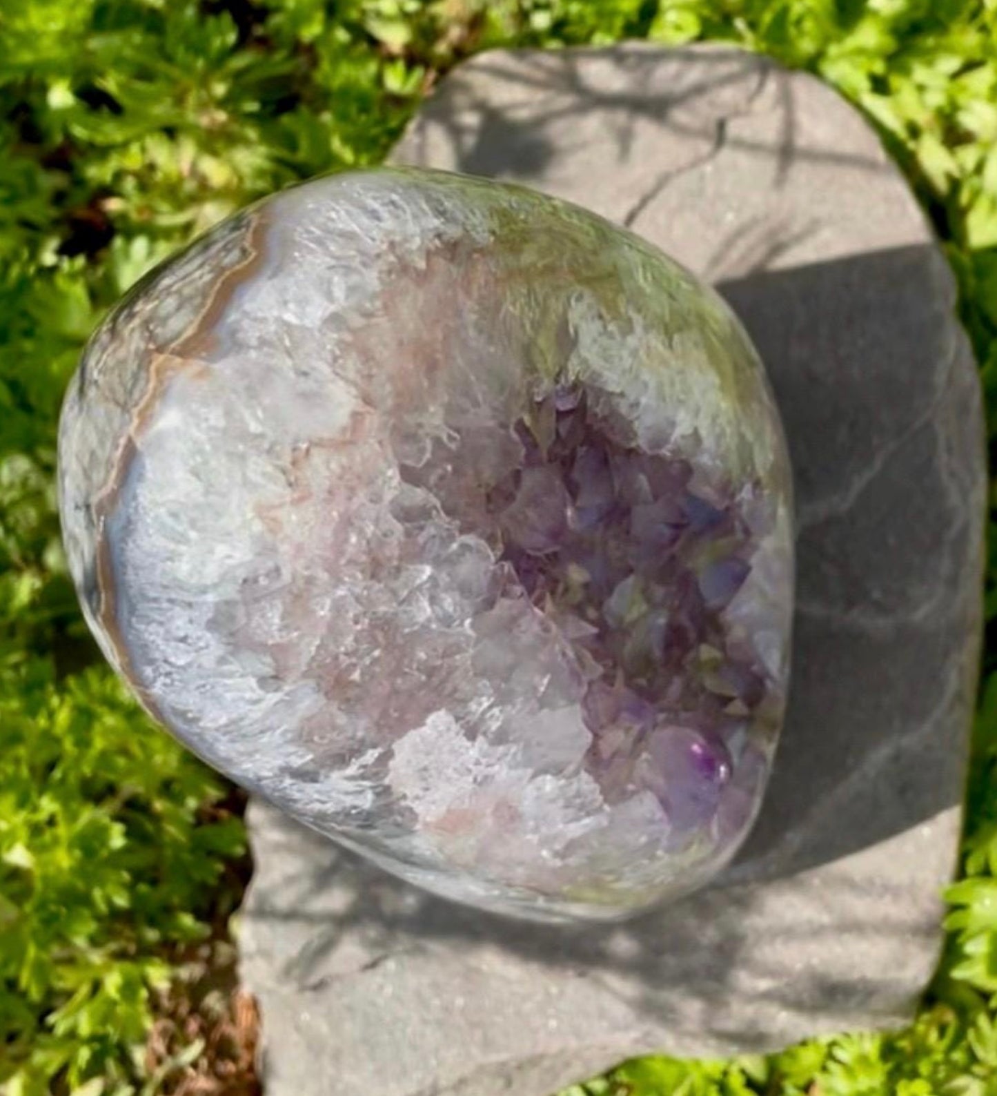 One of a kind Absolutely Stunning Amethyst Geode - Spiritual healing