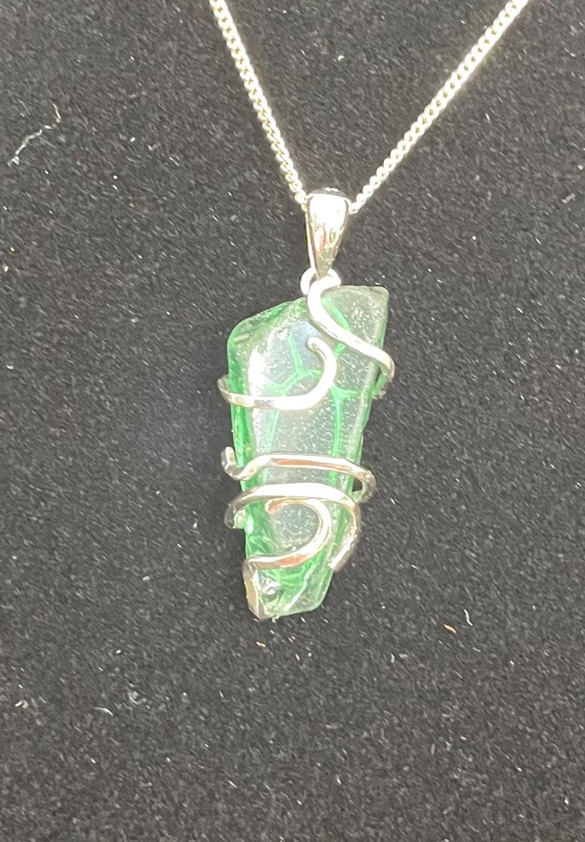 Handmade Sterling Silver Seaglass pendant with chain