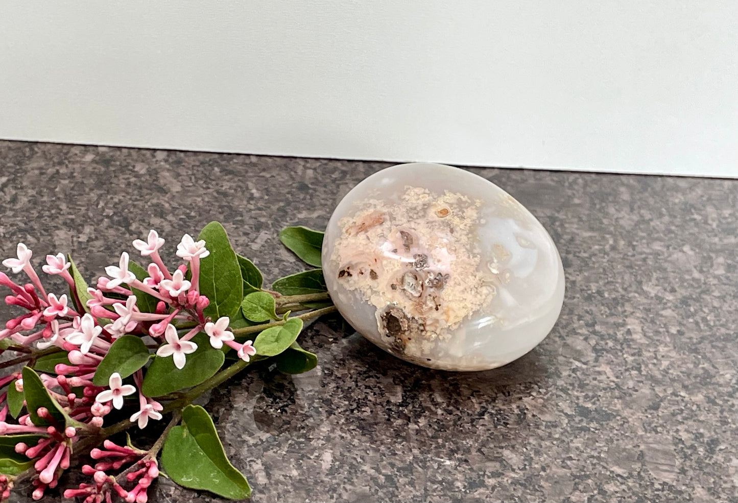 Beautiful Flower Agate Palm Crystal