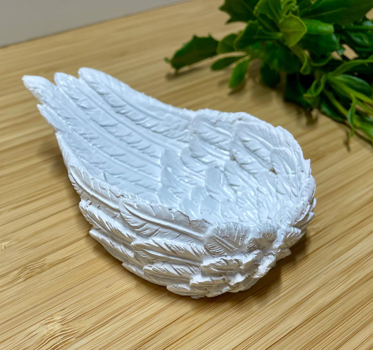 Angel Wing Dish / Crystal sphere holder